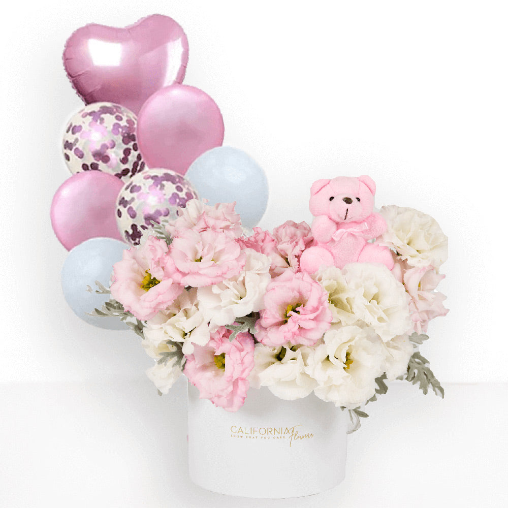 Flori pentru zi de nastere - California Flowers, Surpriza la domiciliu pentru fetita cu aranjament floral si baloane, Californiaflowers.ro