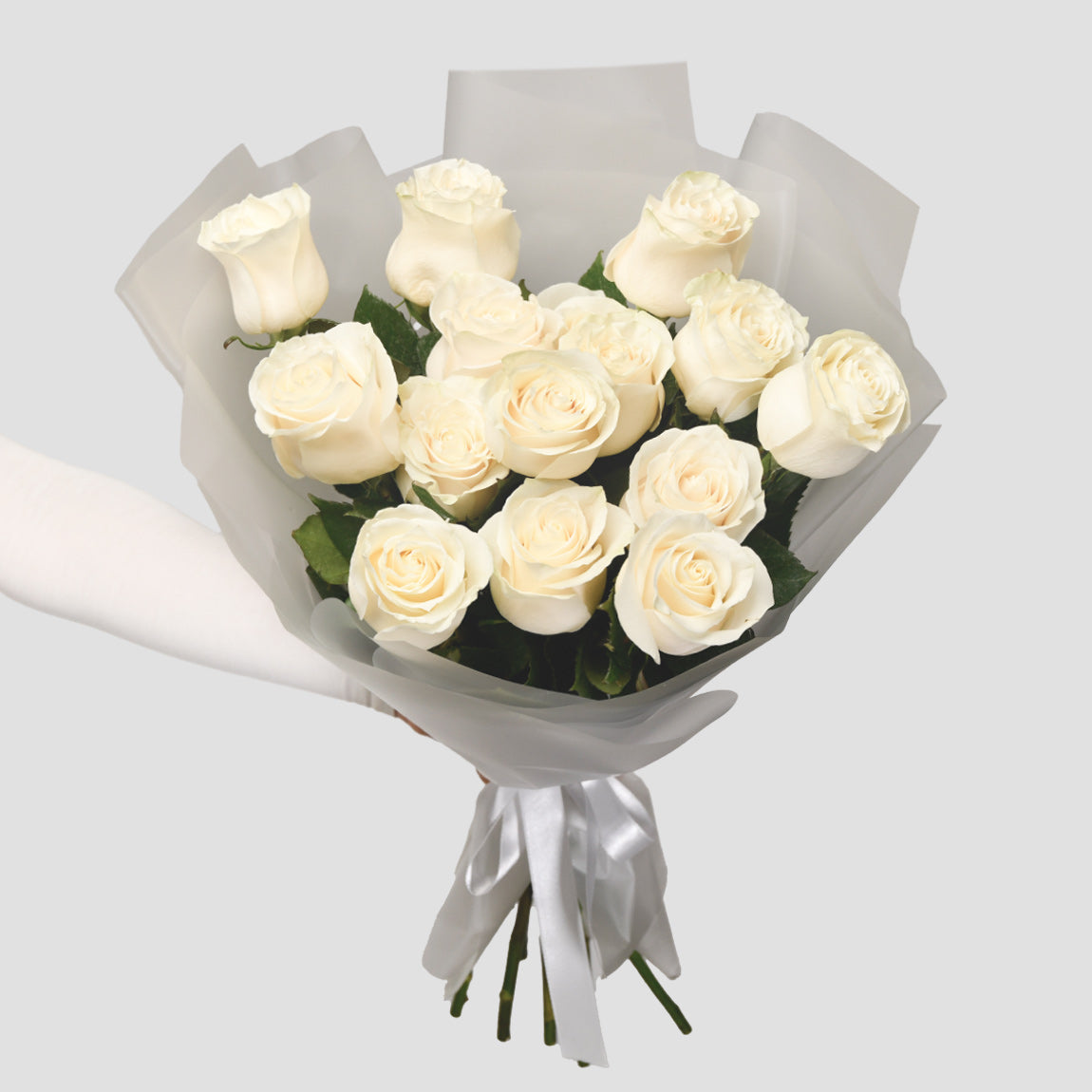 Flori pentru iubita – California Flowers, Buchet 15 trandafiri albi, Californiaflowers.ro