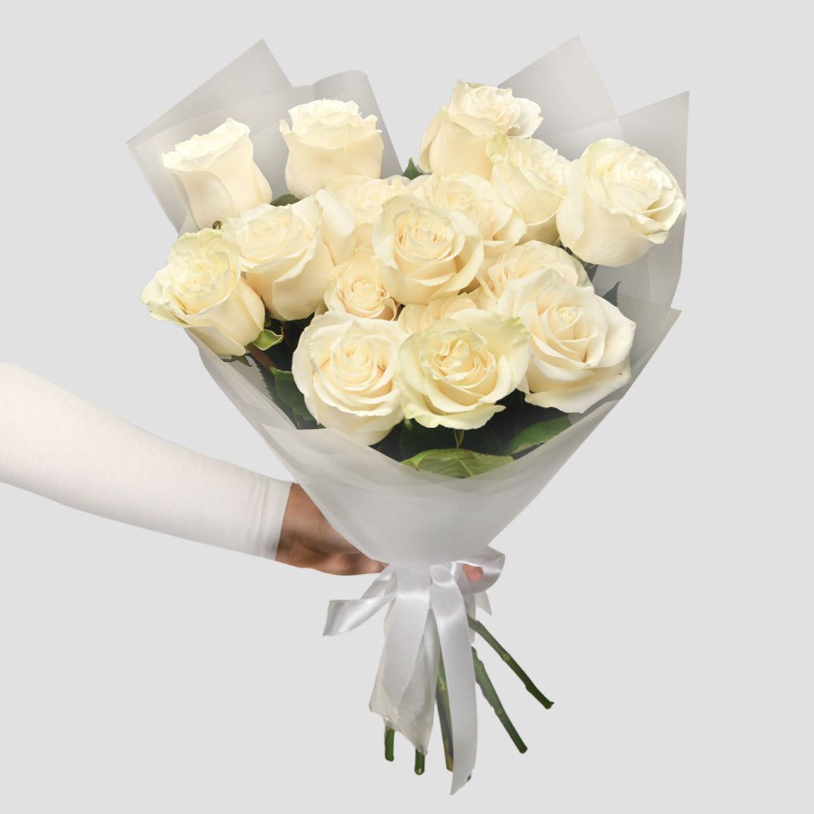 Flori pentru mama - California Flowers, Buchet 17 trandafiri albi, Californiaflowers.ro