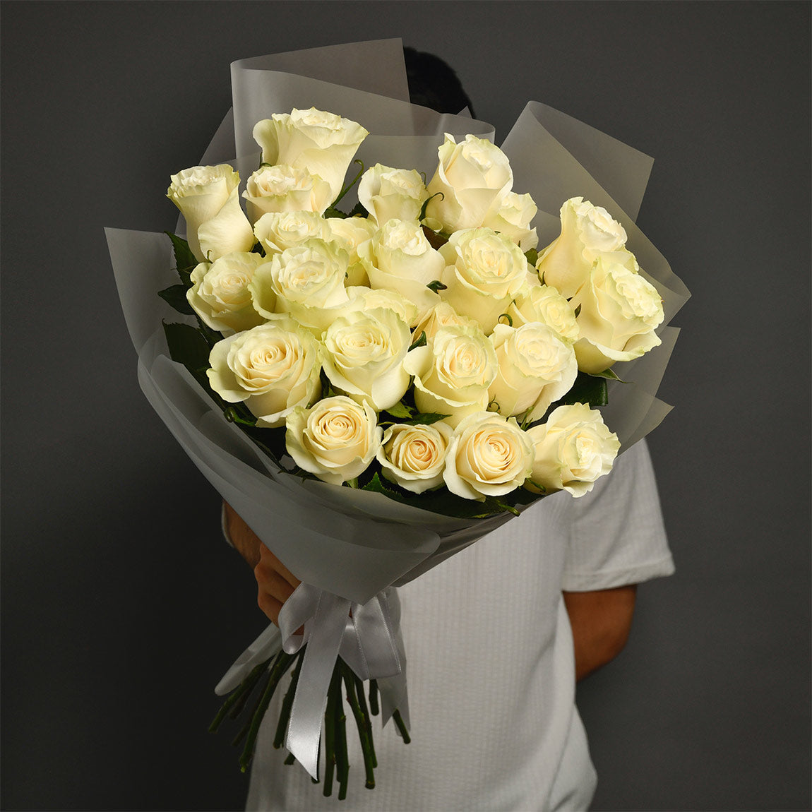 Flori de Florii - California Flowers, Buchet 25 trandafiri albi, Californiaflowers.ro