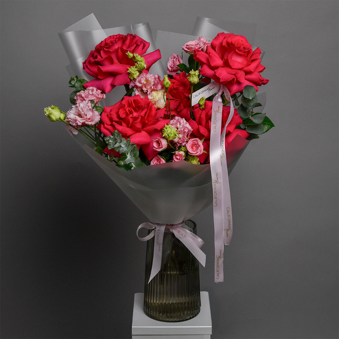 Flori pentru iubita – California Flowers, Buchet trandafiri speciali Pink si miniroze, Californiaflowers.ro