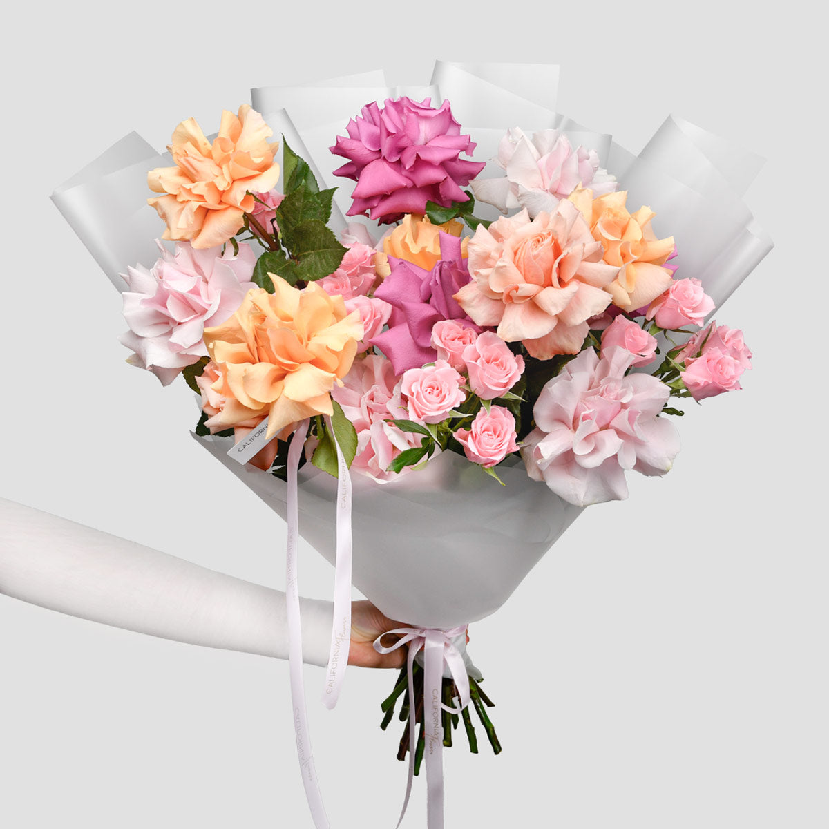 Buchete flori mixte, Buchet trandafiri multicolori si miniroze, Californiaflowers.ro