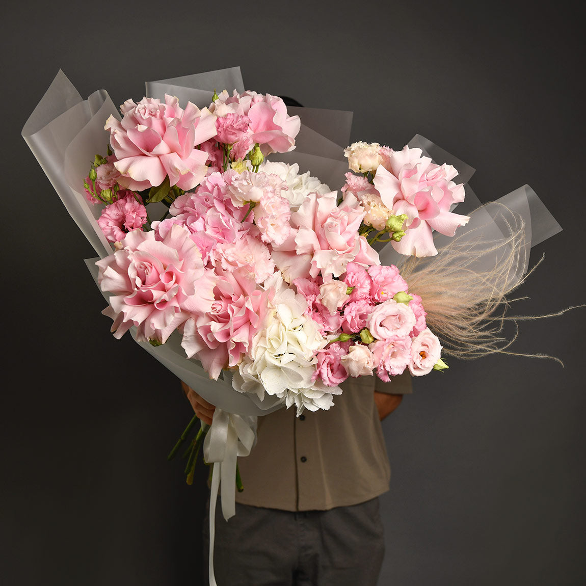 Buchete hortensii - California Flowers, Buchet trandafiri speciali roz, lisianthus si hortensie, Californiaflowers.ro