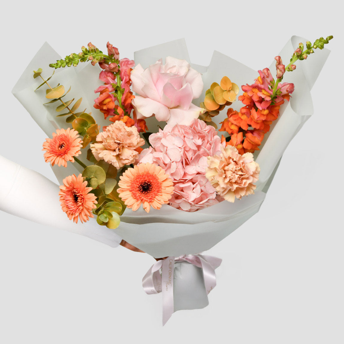 Flori de Paste - California Flowers, Buchet trandafiri speciali, hortensie si antirrhinum, Californiaflowers.ro