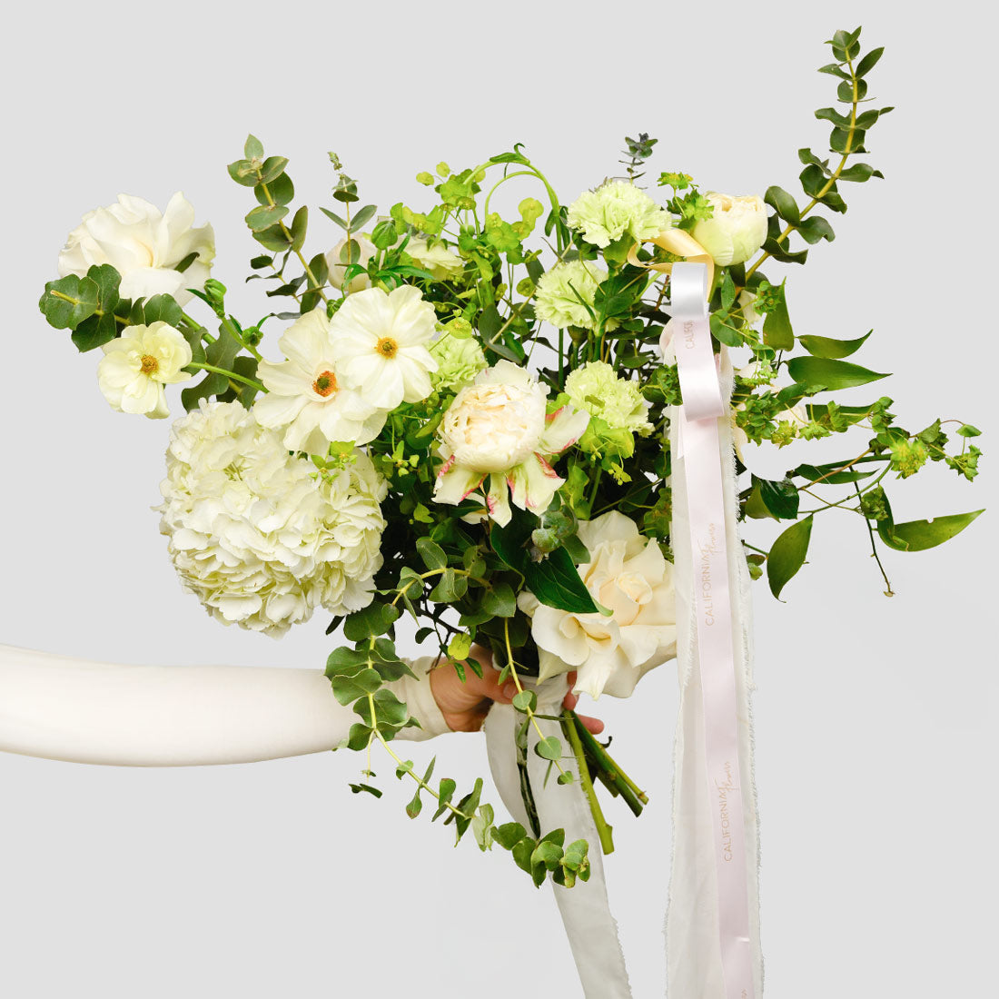 Flori de Paste - California Flowers, Buchet trandafiri speciali, ranunculus si hortensie, Californiaflowers.ro