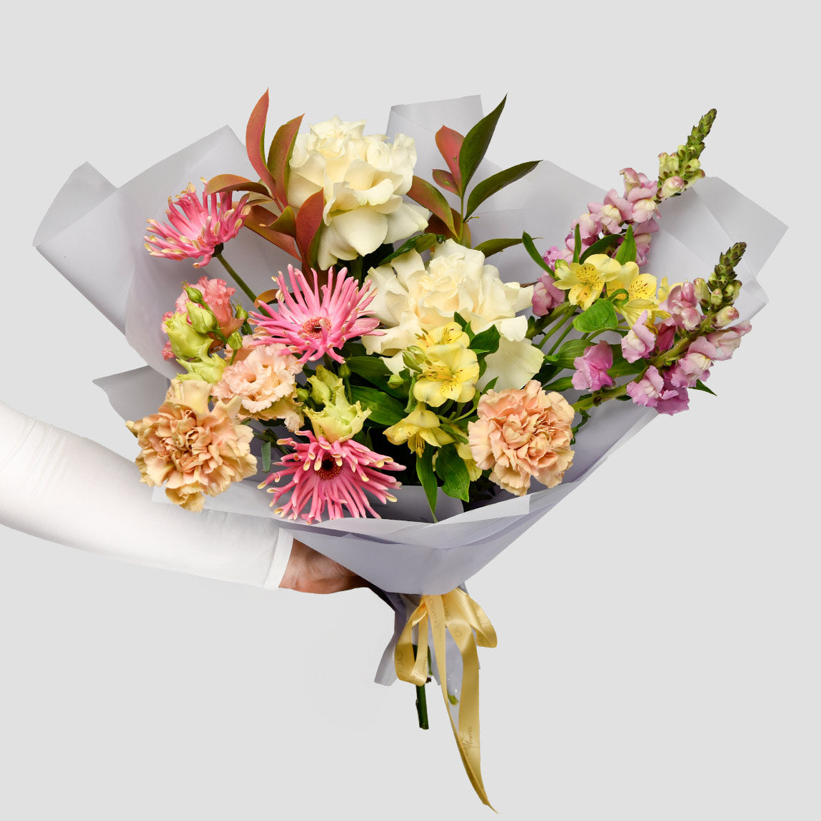 Flori de Paste - California Flowers, Buchet trandafiri speciali, matthiola, gerbera si dianthus, Californiaflowers.ro