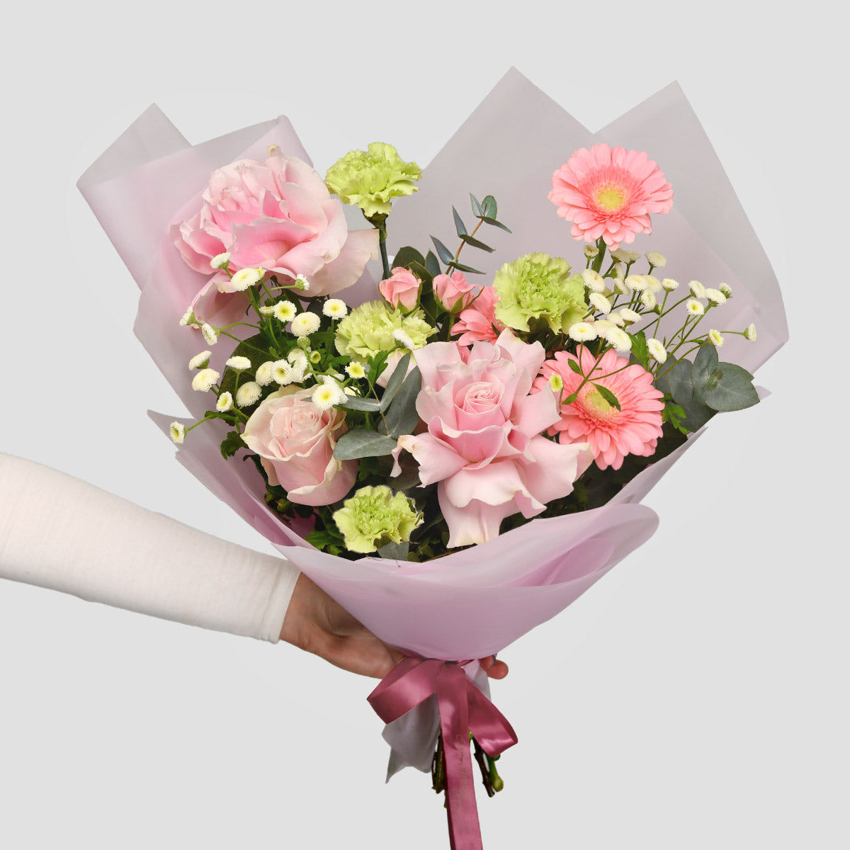 Flori de Paste - California Flowers, Buchet trandafirir speciali roz, dianthus si gebrera, Californiaflowers.ro