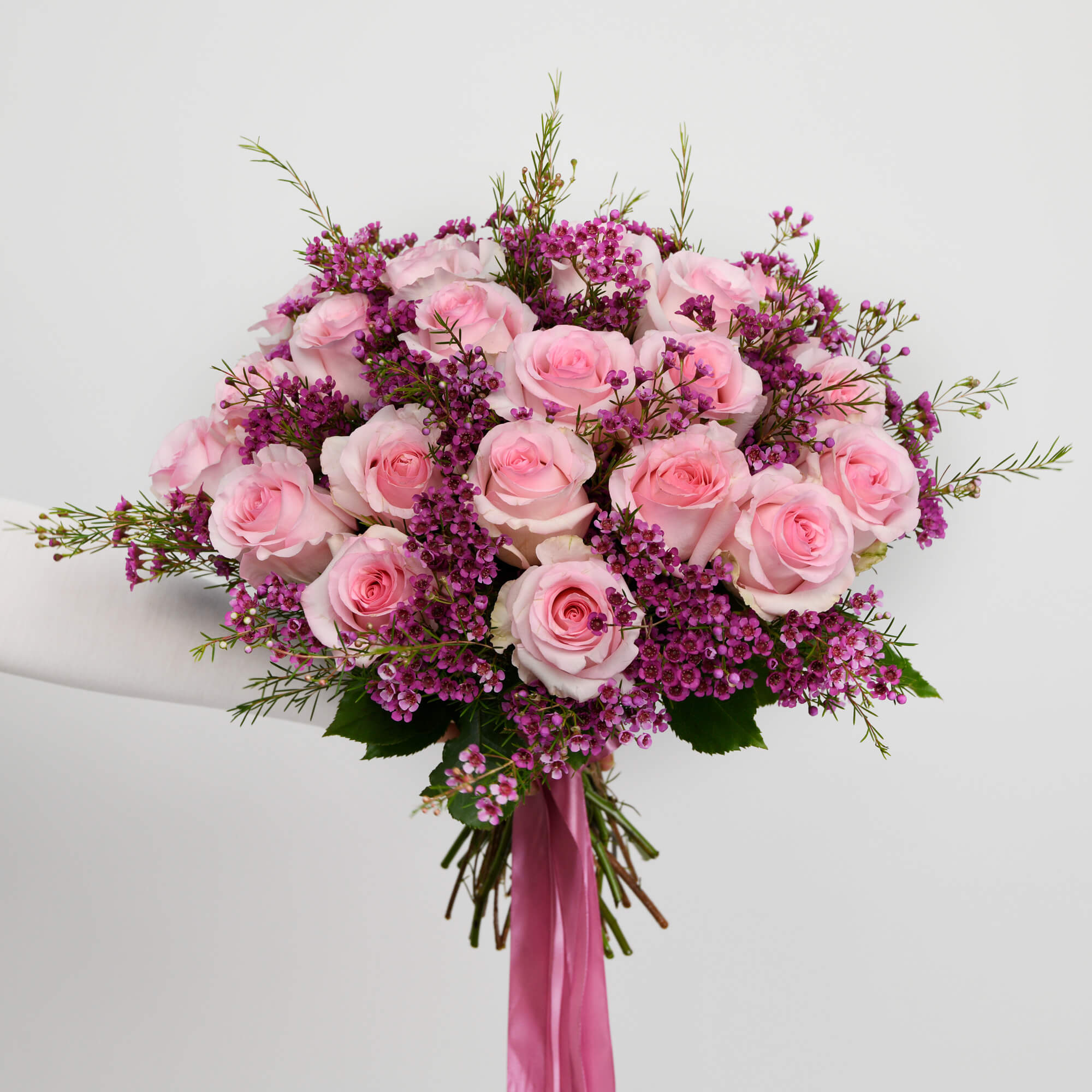 Flori pentru mama - California Flowers, Buchet trandafiri roz si wax, Californiaflowers.ro