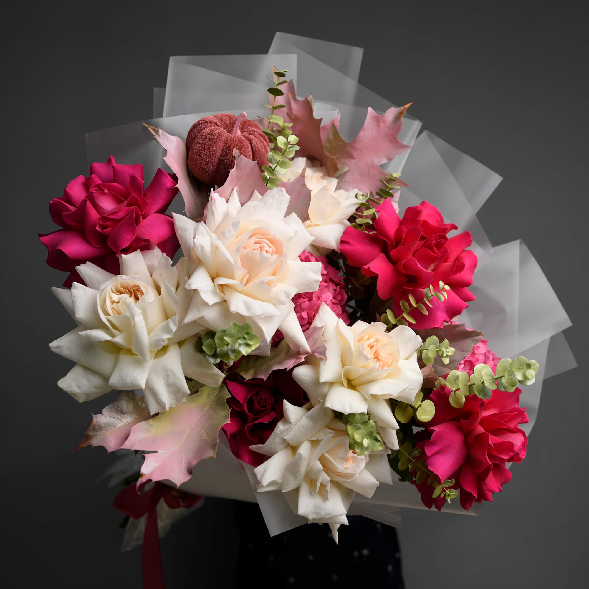 Livrare flori Brasov - California Flowers, Buchet hortensie si trandafiri roz si albi, Californiaflowers.ro