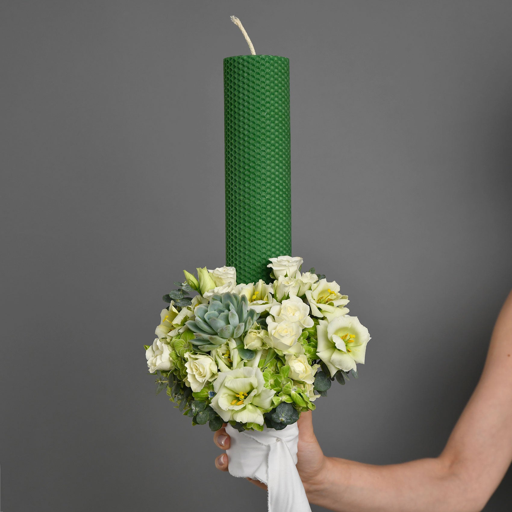 Lumanari botez flori naturale - California Flowers, Lumanare botez cu suculent, Californiaflowers.ro