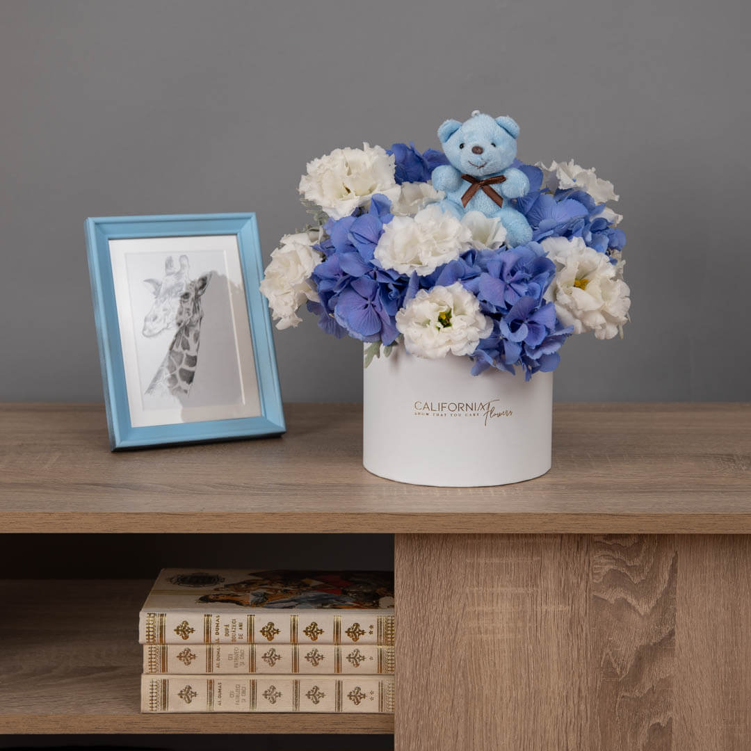 Aranjament floral nou nascut blue, 3, Californiaflowers.ro