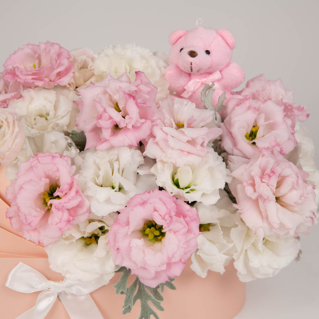 Aranjamente florale nou nascut - California Flowers, Aranjament in landou pink, Californiaflowers.ro