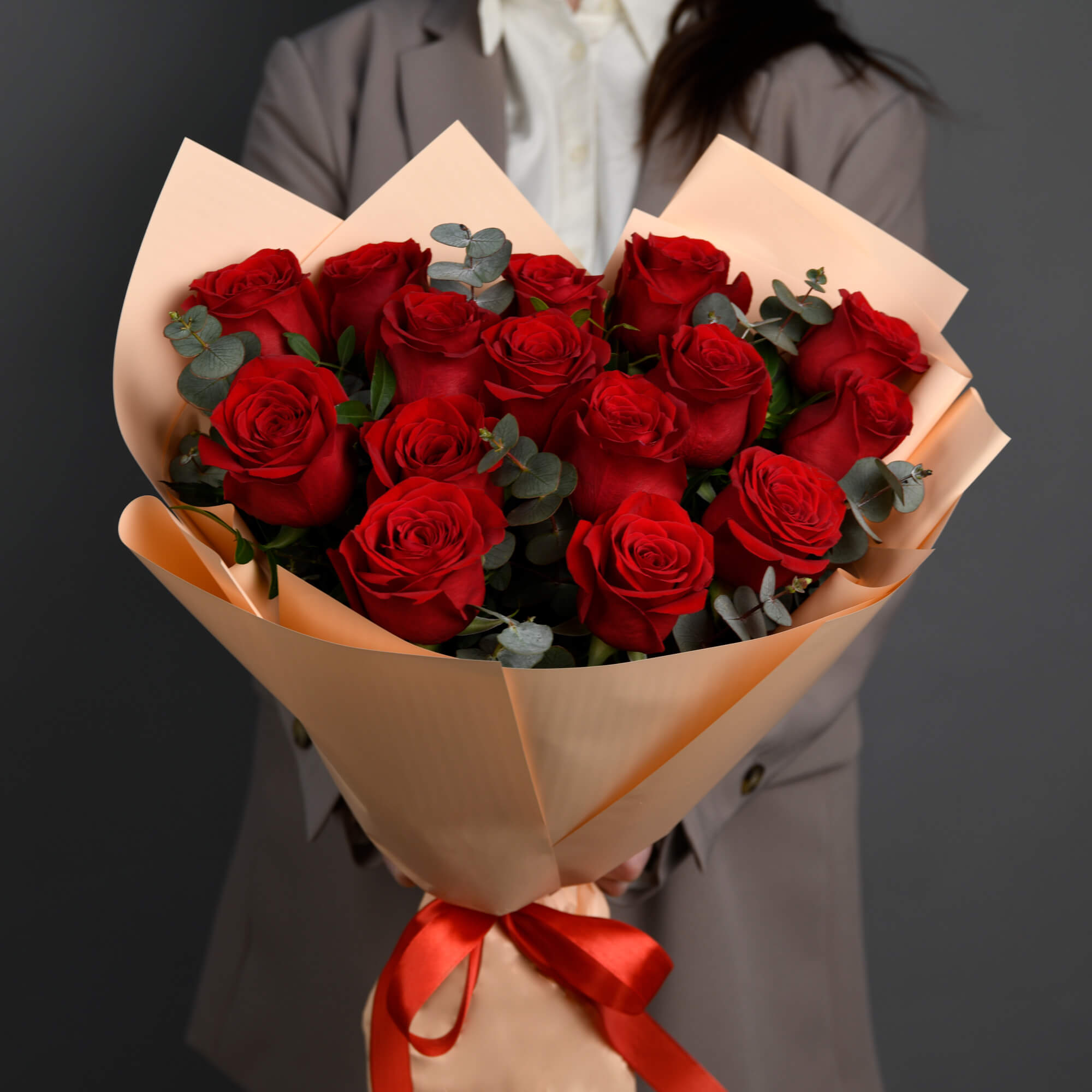 Flori pentru mama - California Flowers, Buchet 15 trandafiri rosii, Californiaflowers.ro