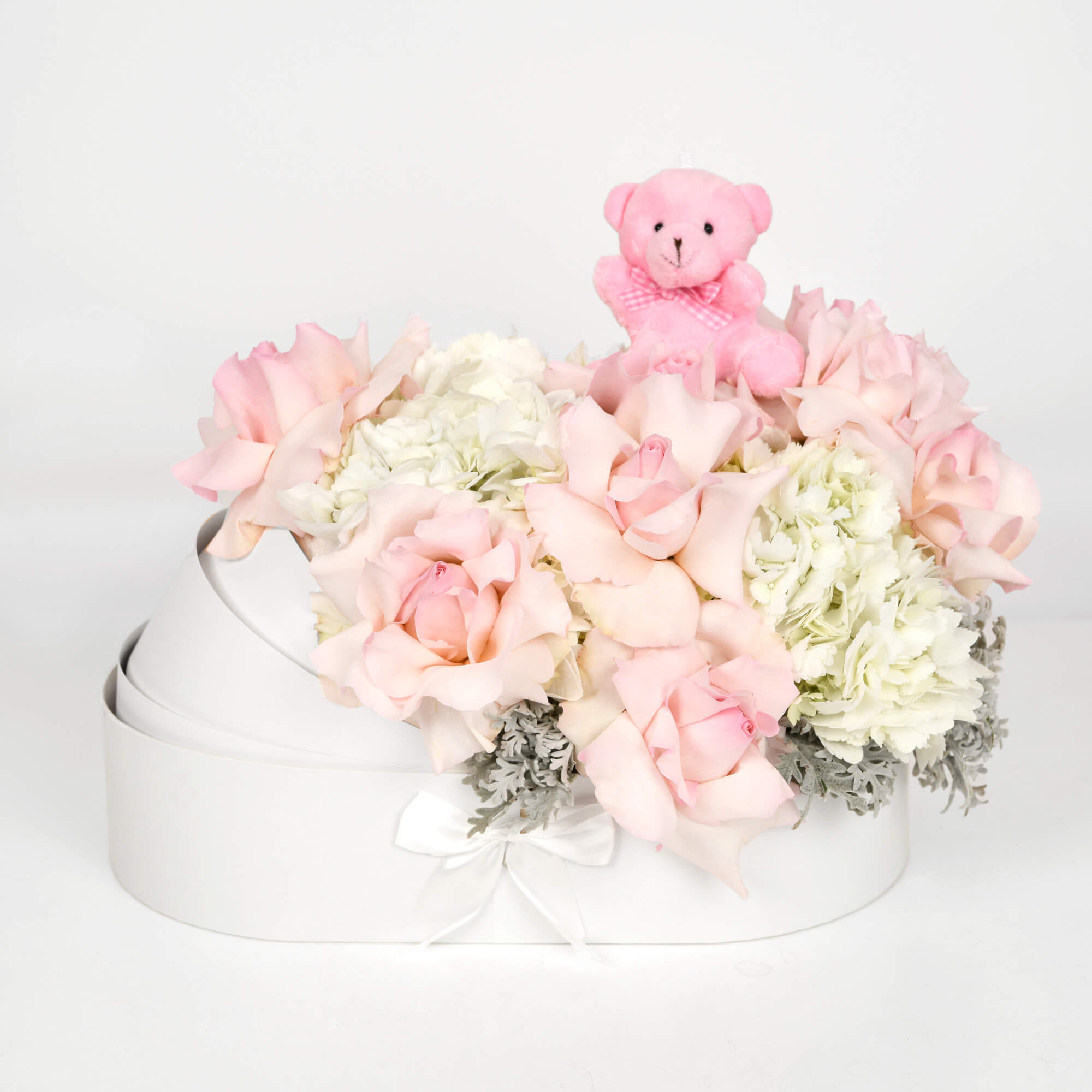 Aranjamente florale nou nascut - California Flowers, Landou alb pentru nou nascuti, Californiaflowers.ro