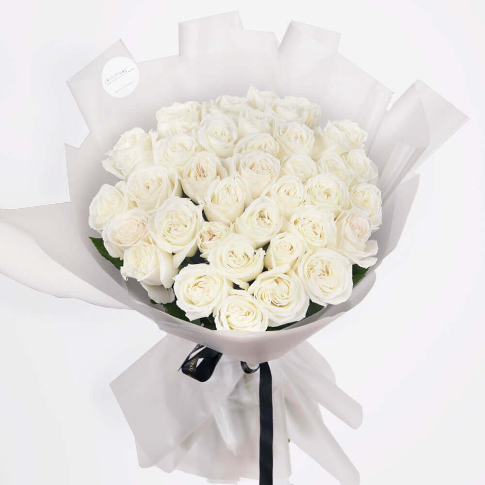 Buchet 39 trandafiri albi, 2