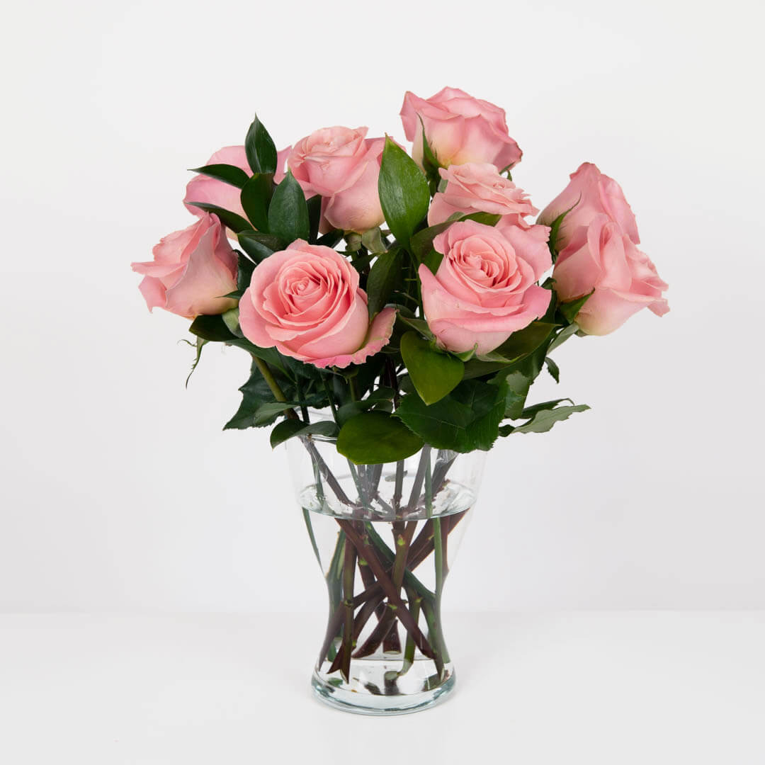 Aranjament floral in vaza 9 trandafiri roz