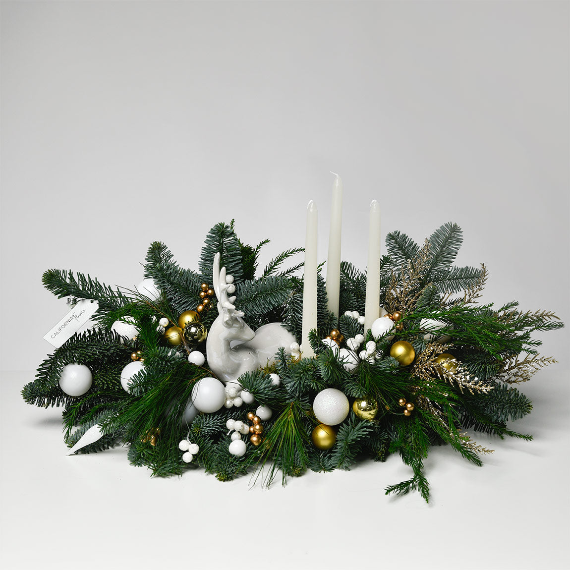 Florarie online - California Flowers ✅, Aranjament de Craciun masa, Californiaflowers.ro