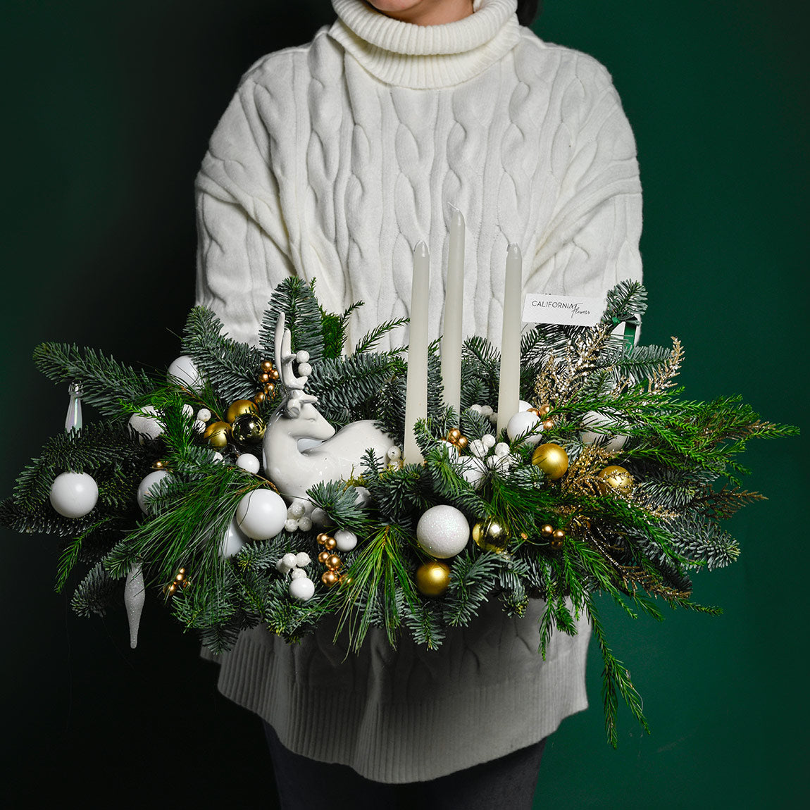 Florarie online - California Flowers ✅, Aranjament de Craciun masa, Californiaflowers.ro