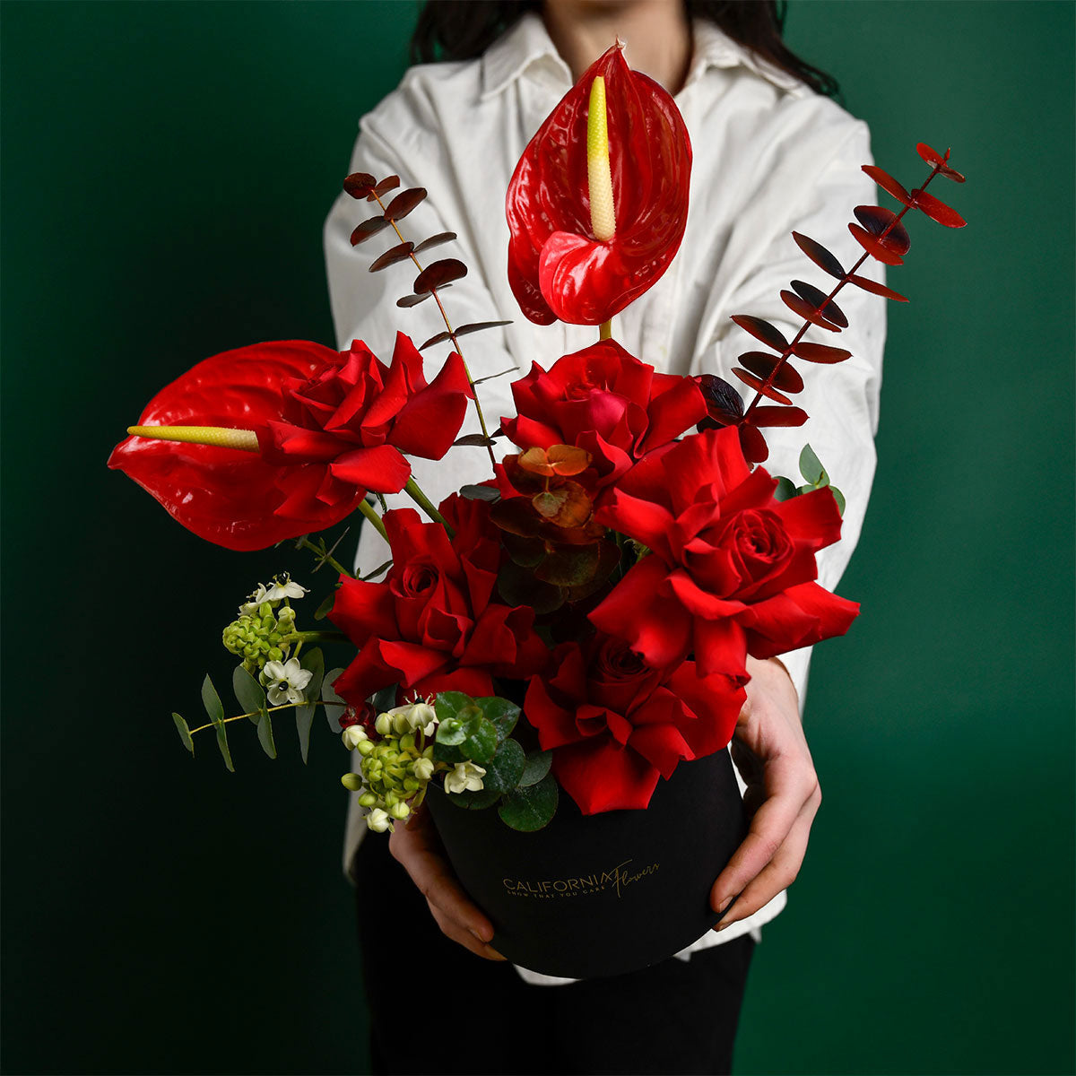 Floral arrangement in a box with red anthurium, special red roses and ornithogalum, 3, Californiaflowers.ro