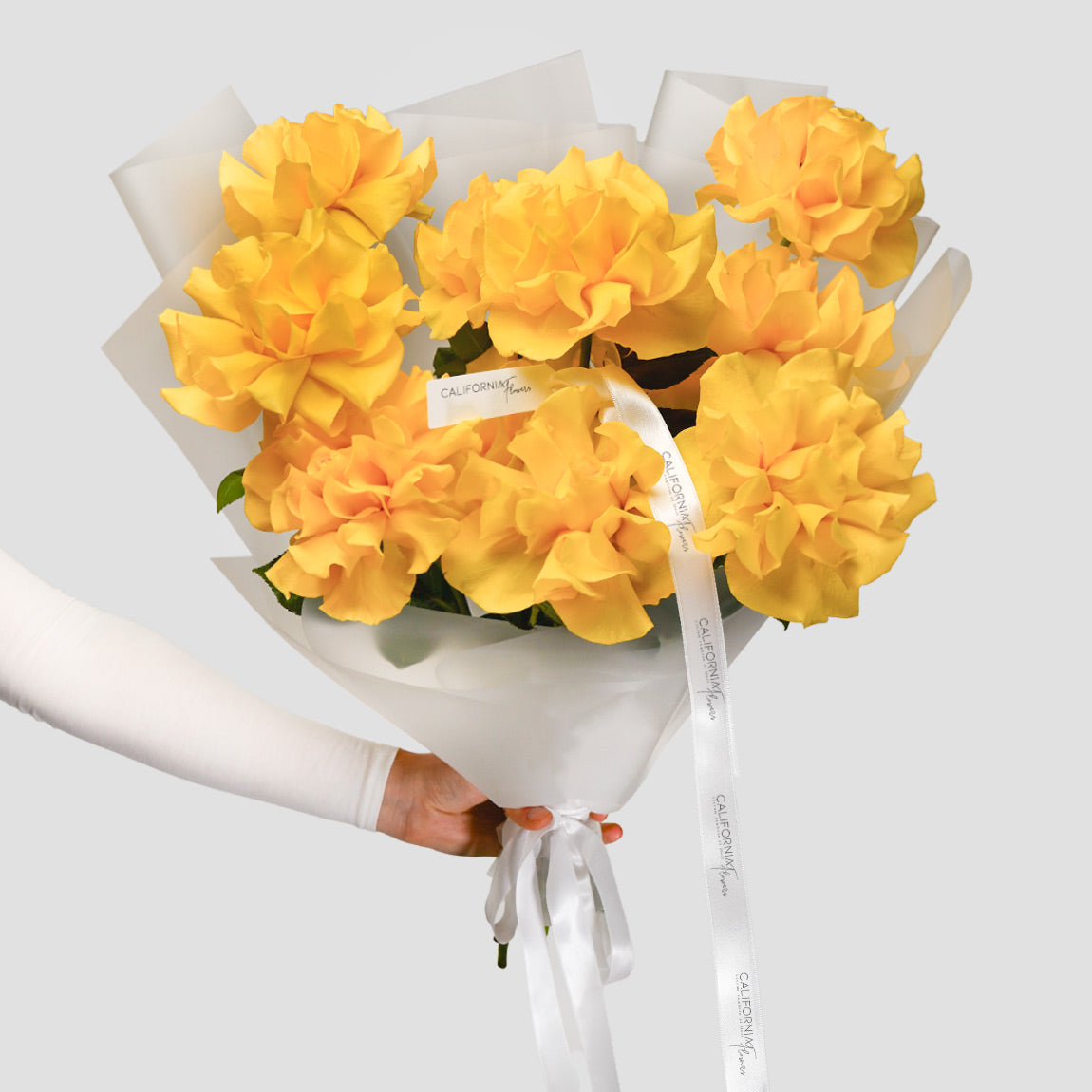 Flori de Sf. Maria - California Flowers, Buchet 11 trandafiri speciali galbeni, Californiaflowers.ro