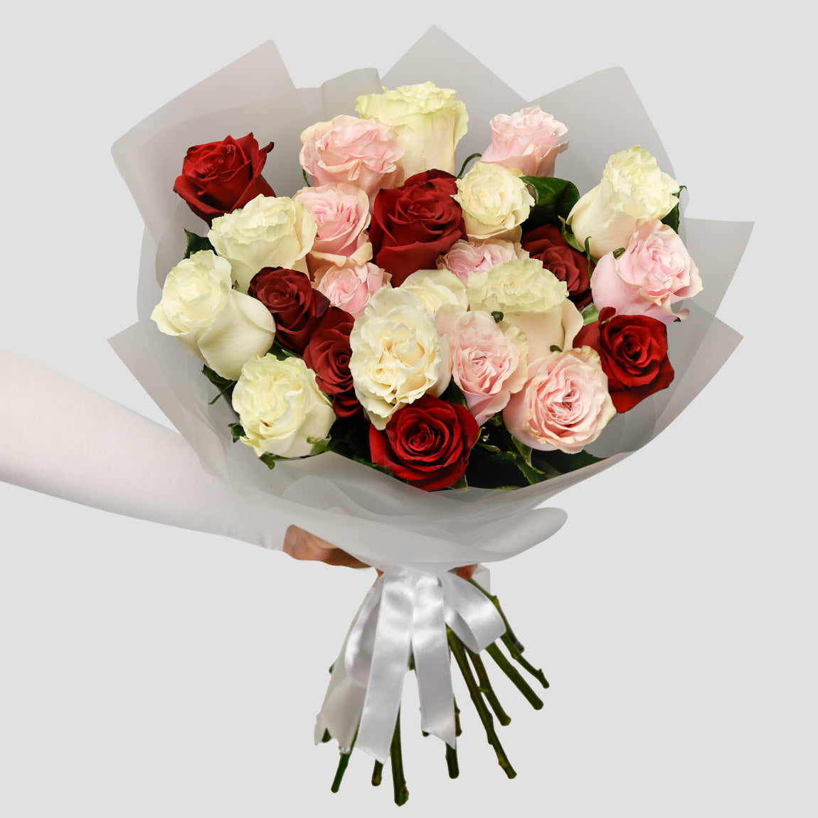 Flori de 8 Martie - California Flowers, Buchet 25 trandafiri multicolori, Californiaflowers.ro