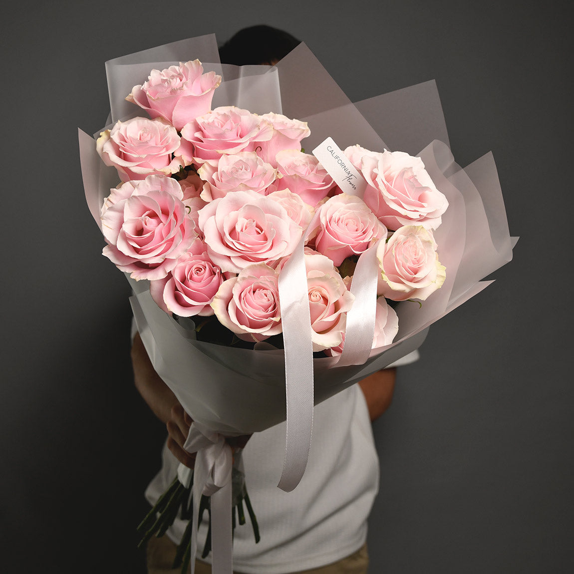 Flori de 8 Martie - California Flowers, Buchet 25 trandafiri roz, Californiaflowers.ro