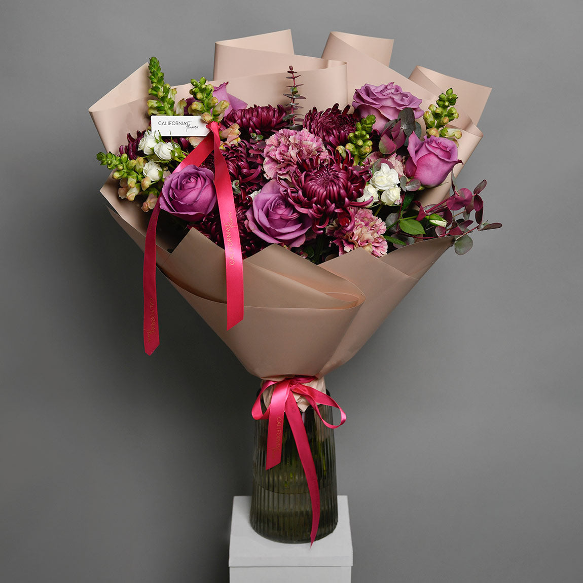 Buchet crizanteme si trandafiri lila, 8, Californiaflowers.ro