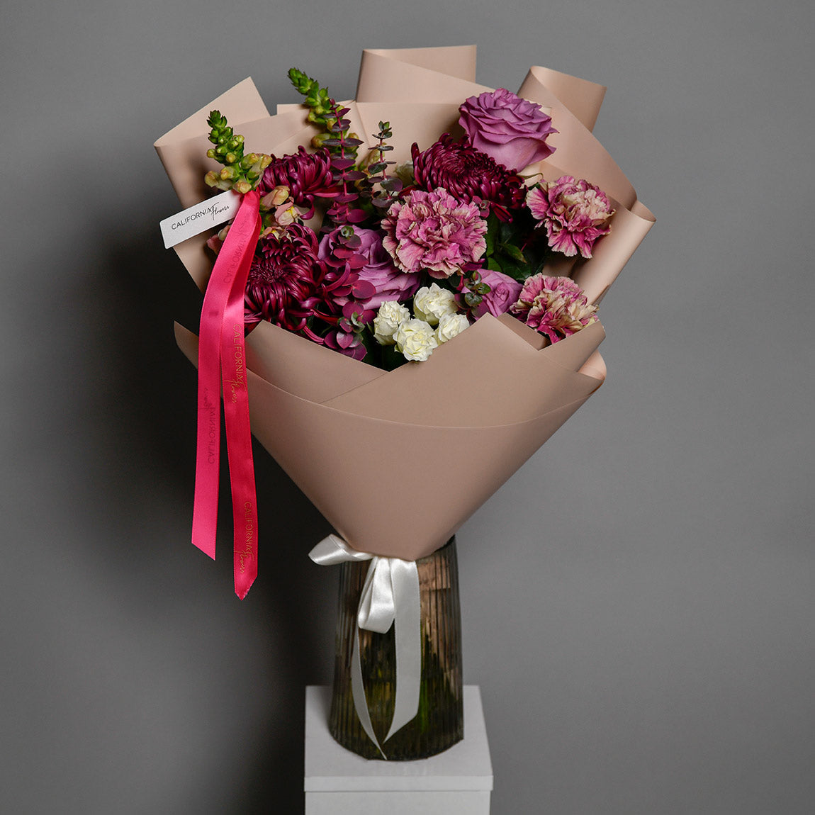 Buchet crizanteme si trandafiri lila, 7, Californiaflowers.ro