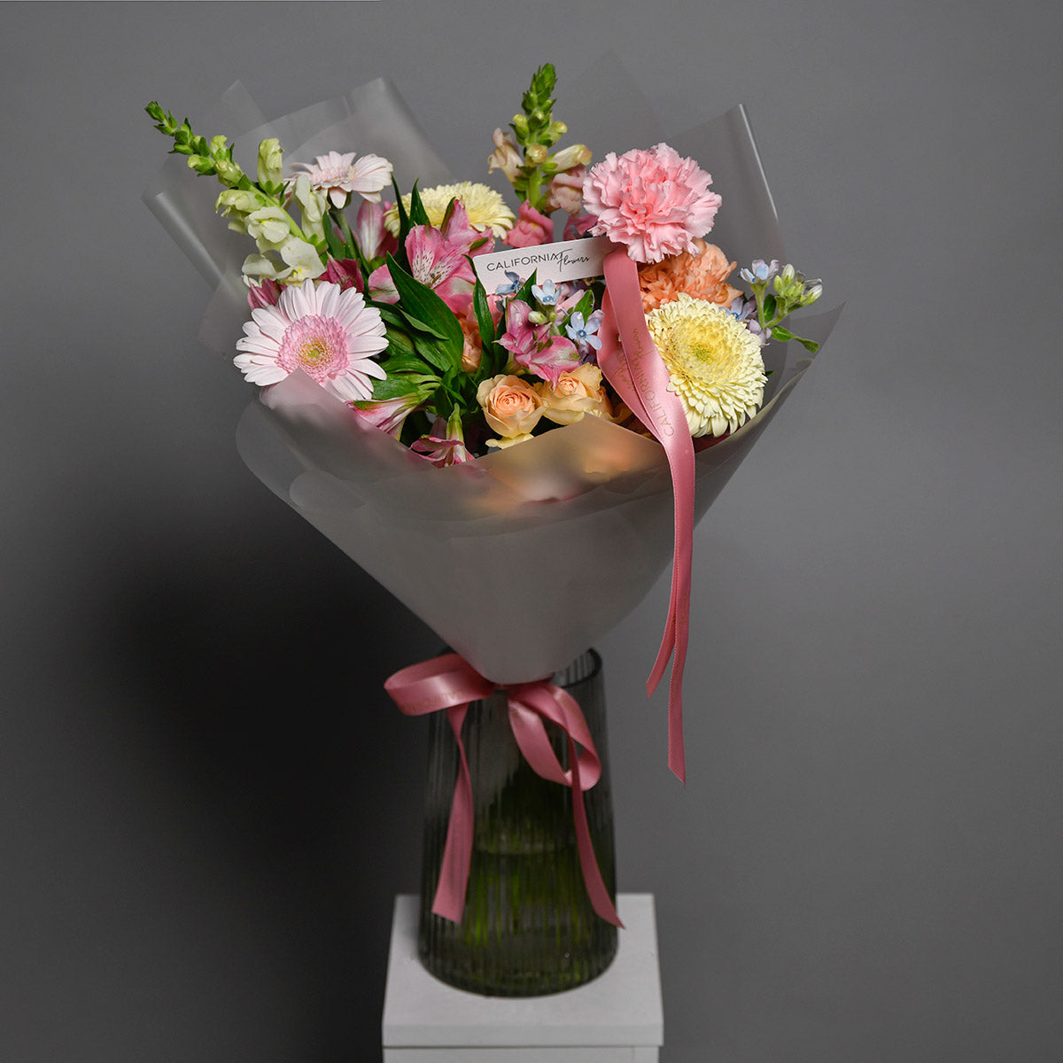 Buchet gerbera si alstroemeria roz, 9, Californiaflowers.ro