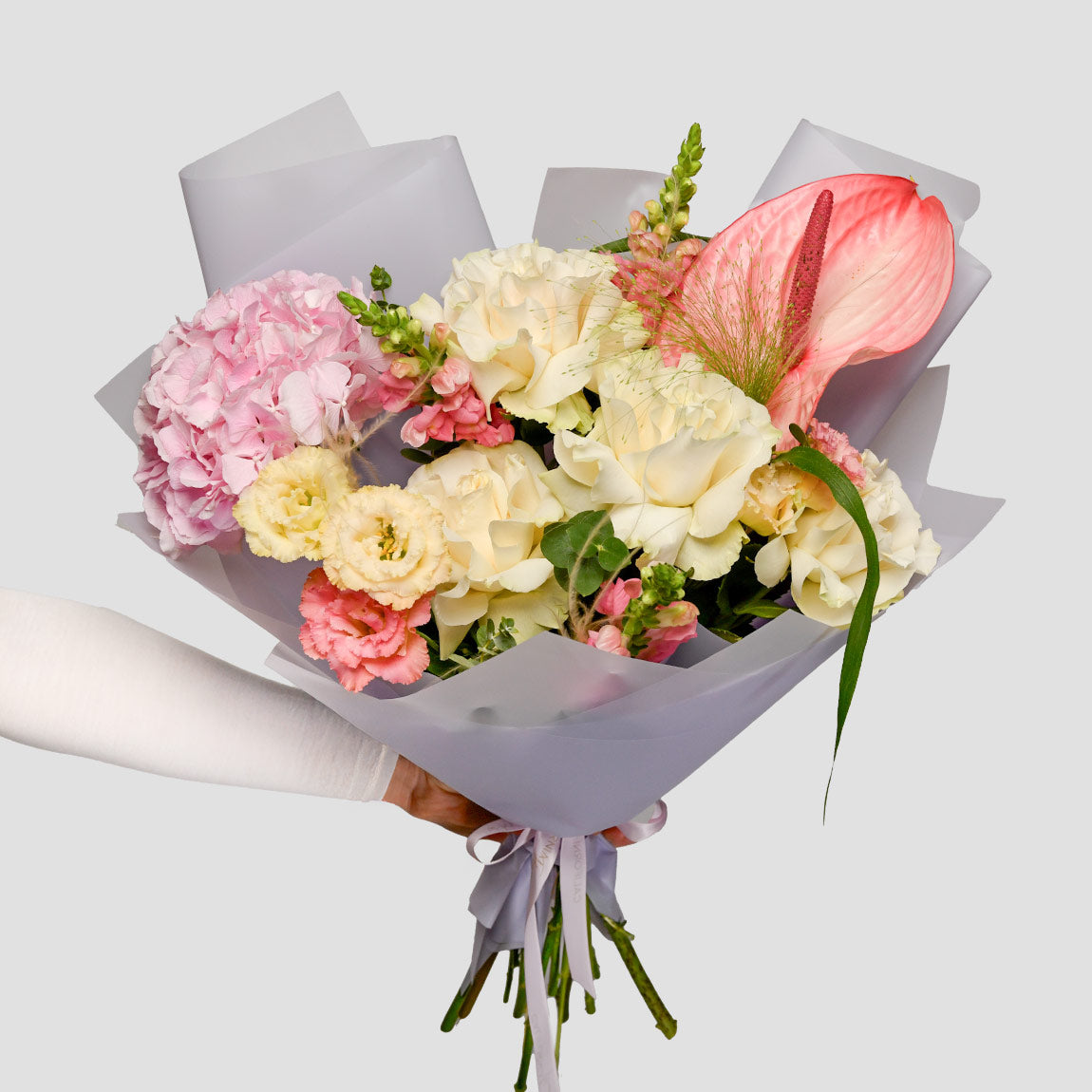 Livrare flori Bucuresti - California Flowers, Buchet hortensie roz, anthurium si lisianthus, Californiaflowers.ro