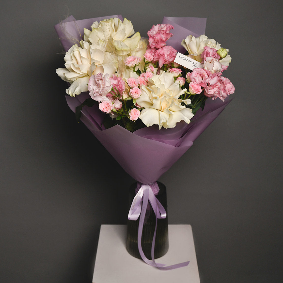 Buchet lisianthus, trandafiri si miniroze, 3, Californiaflowers.ro