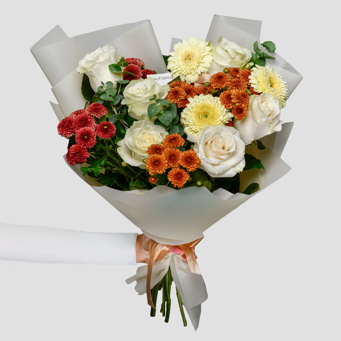 Buchet santini si trandafiri albi, 8, Californiaflowers.ro