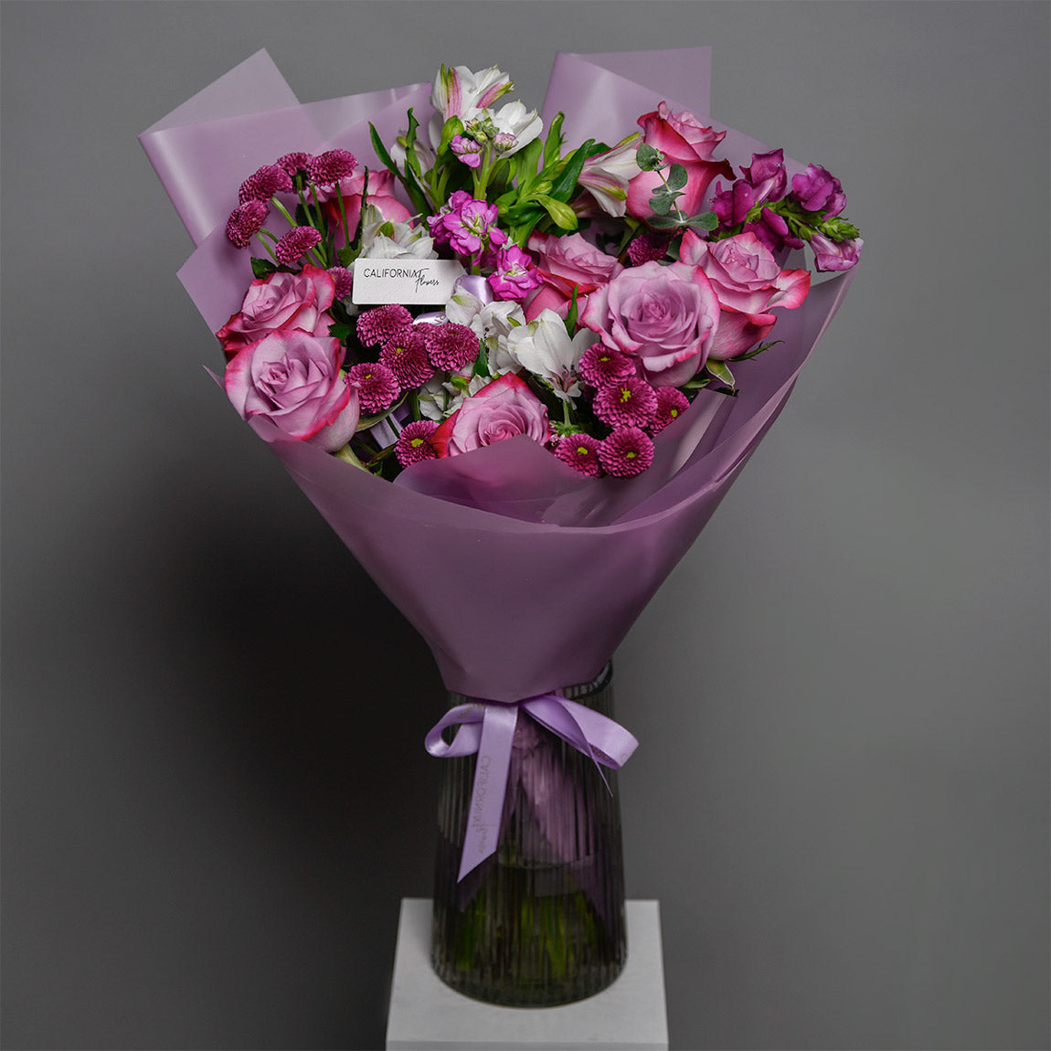 Buchet trandafiri mov si alstroemeria, 9, Californiaflowers.ro