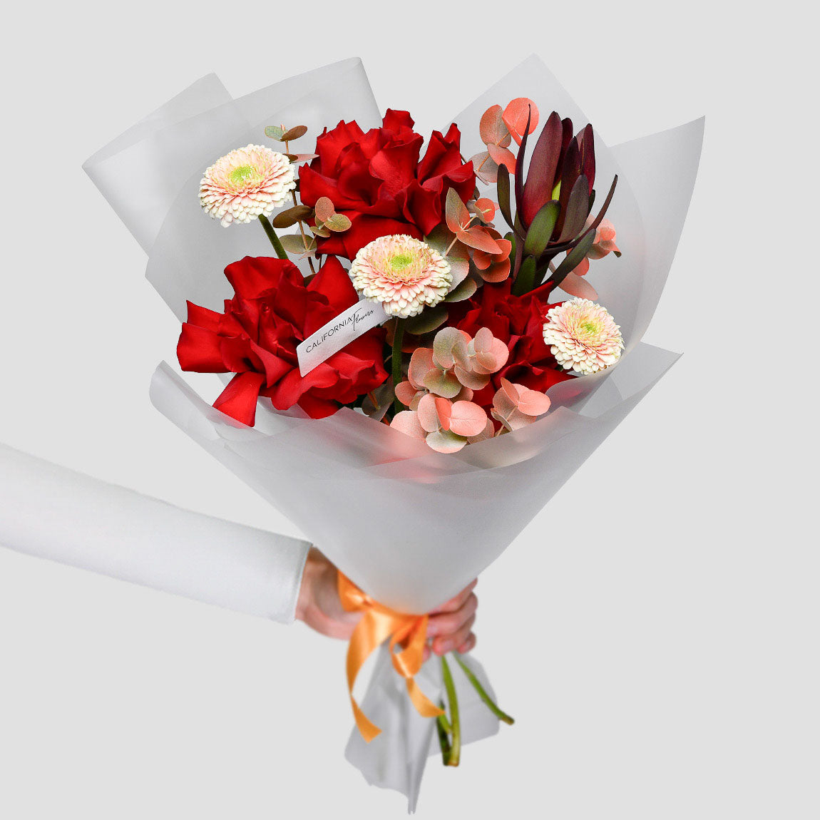 Buchet trandafiri rosii si gerbera crem, 3, Californiaflowers.ro