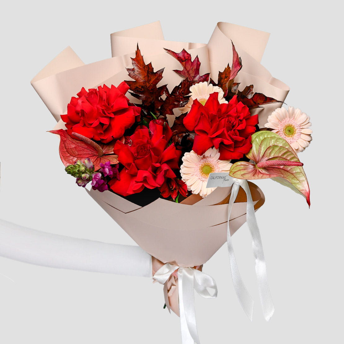 Livrare Flori Pantelimon, Buchet trandafiri rosii, gerbera si alstroemeria, Californiaflowers.ro
