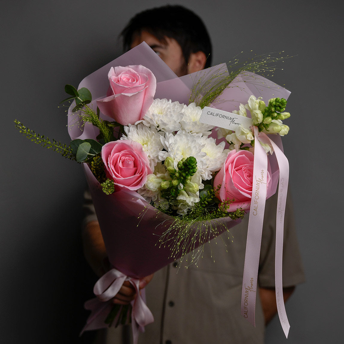 Buchet trandafiri si crizanteme albe, 6, Californiaflowers.ro