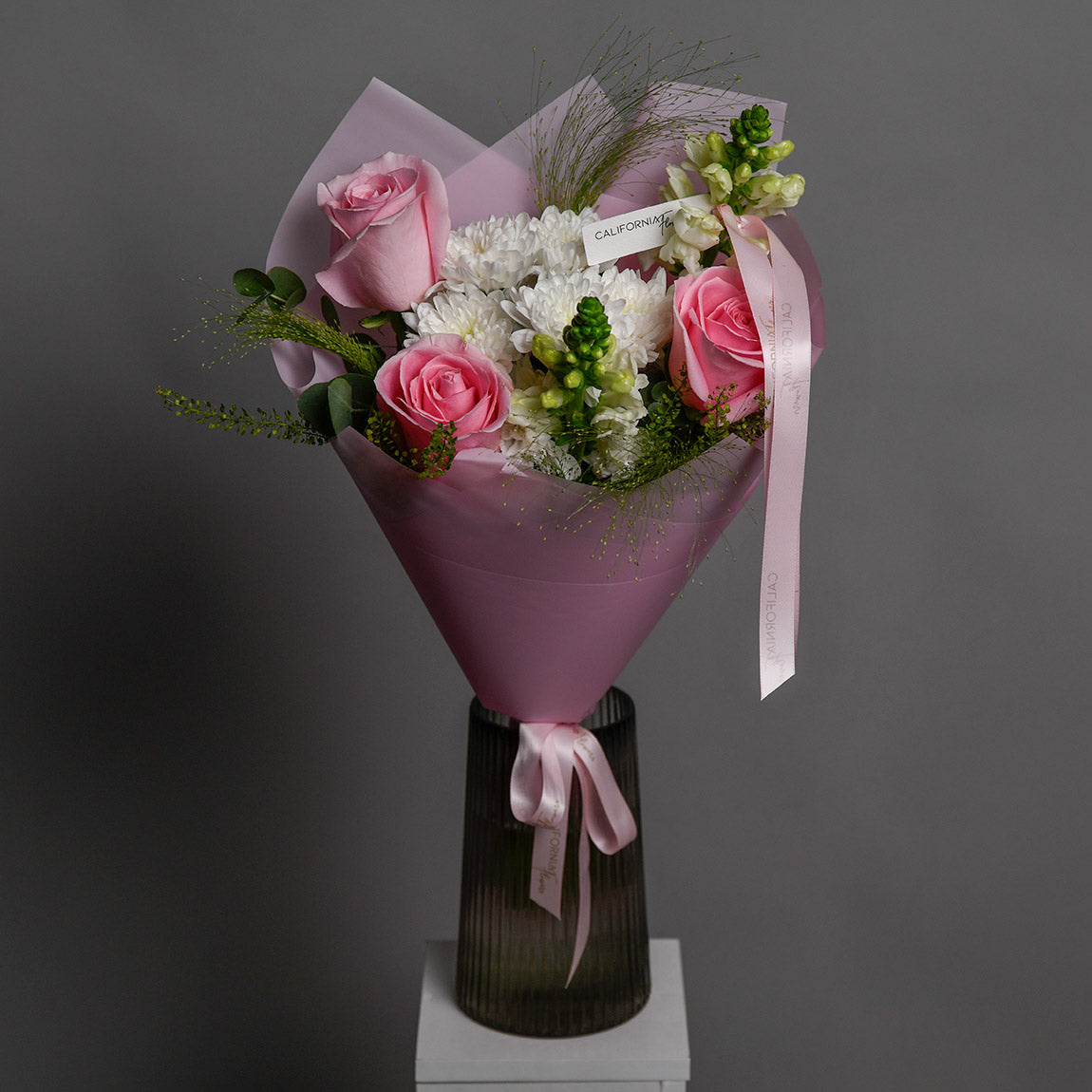 Buchet trandafiri si crizanteme albe, 9, Californiaflowers.ro