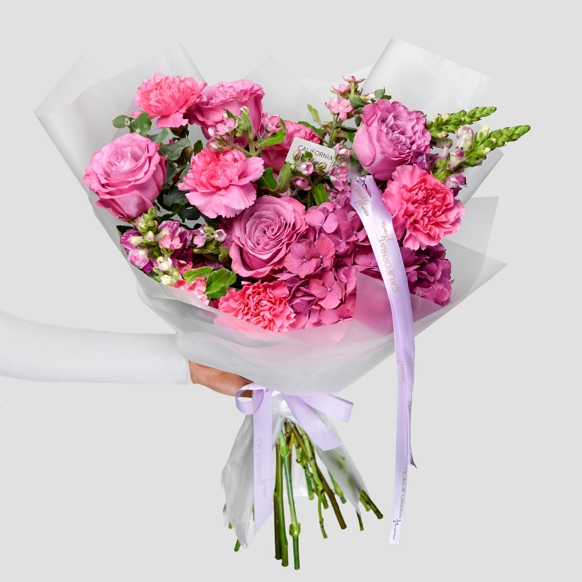 Buchete de flori - California Flowers, Buchet trandafiri si hortensie fucsia, Californiaflowers.ro