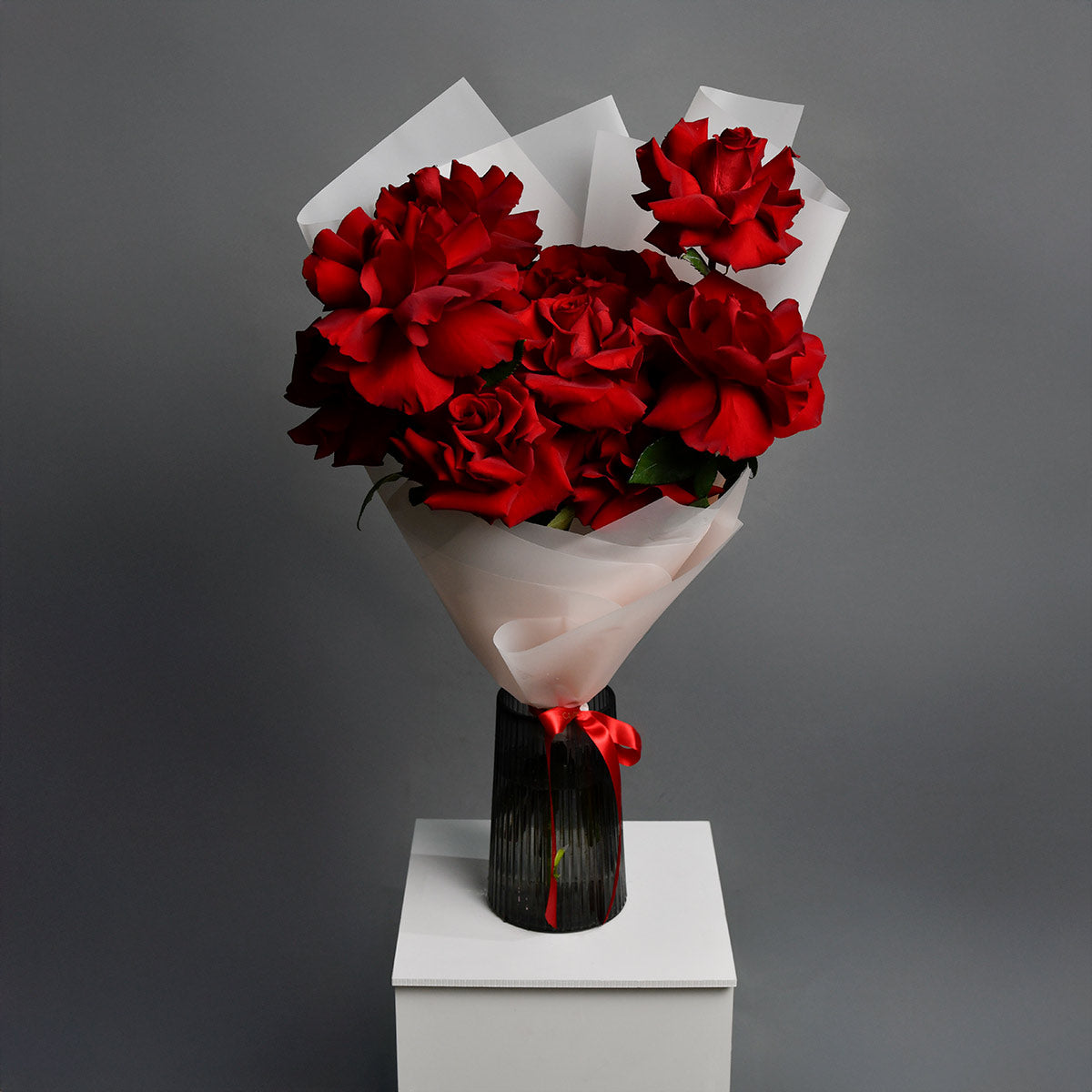 Bouquet of 11 special red roses, 3, Californiaflowers.ro