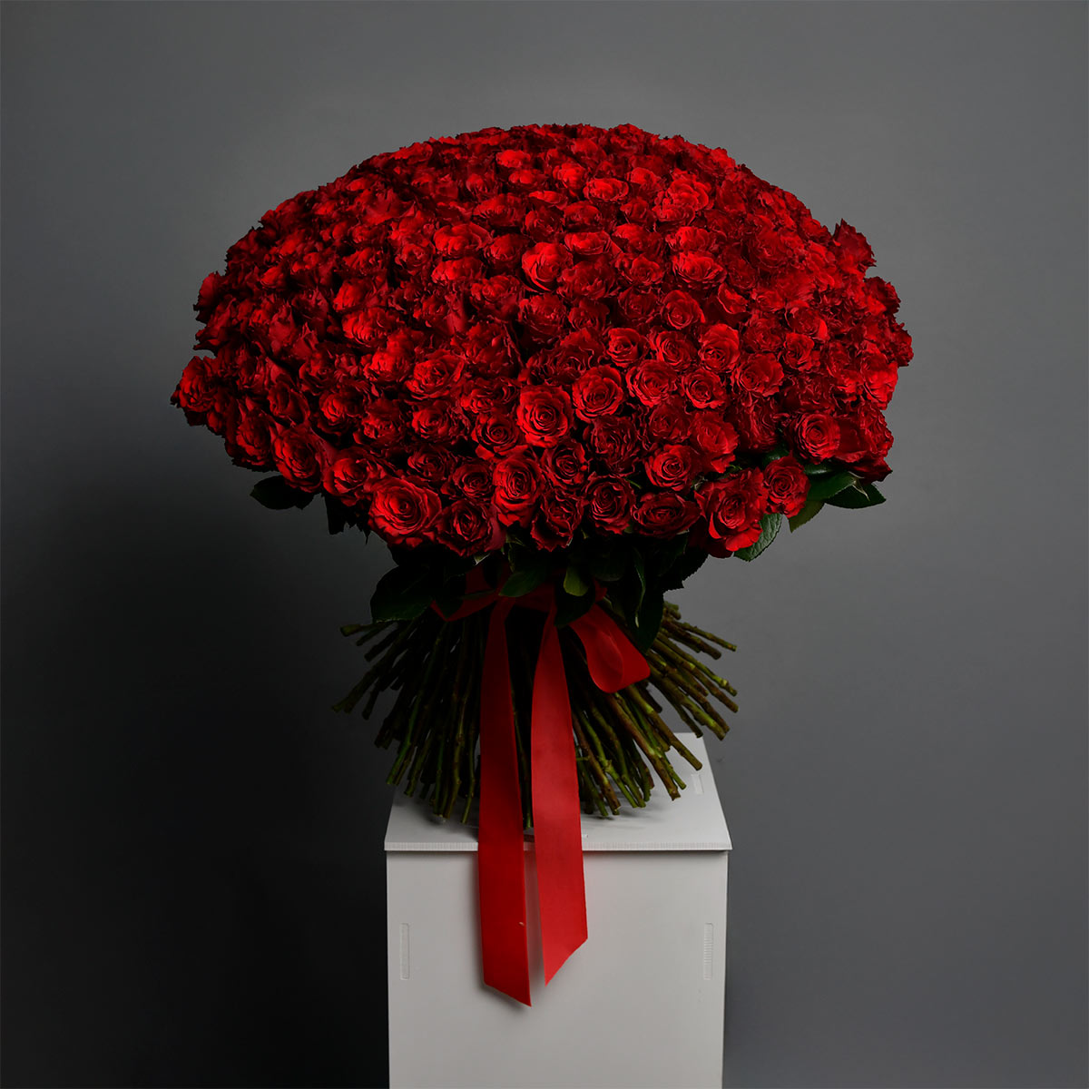 Bouquet of 201 red roses, 3, Californiaflowers.ro