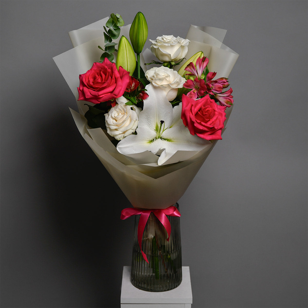 Buchet crini si trandafiri Pink, 3, Californiaflowers.ro