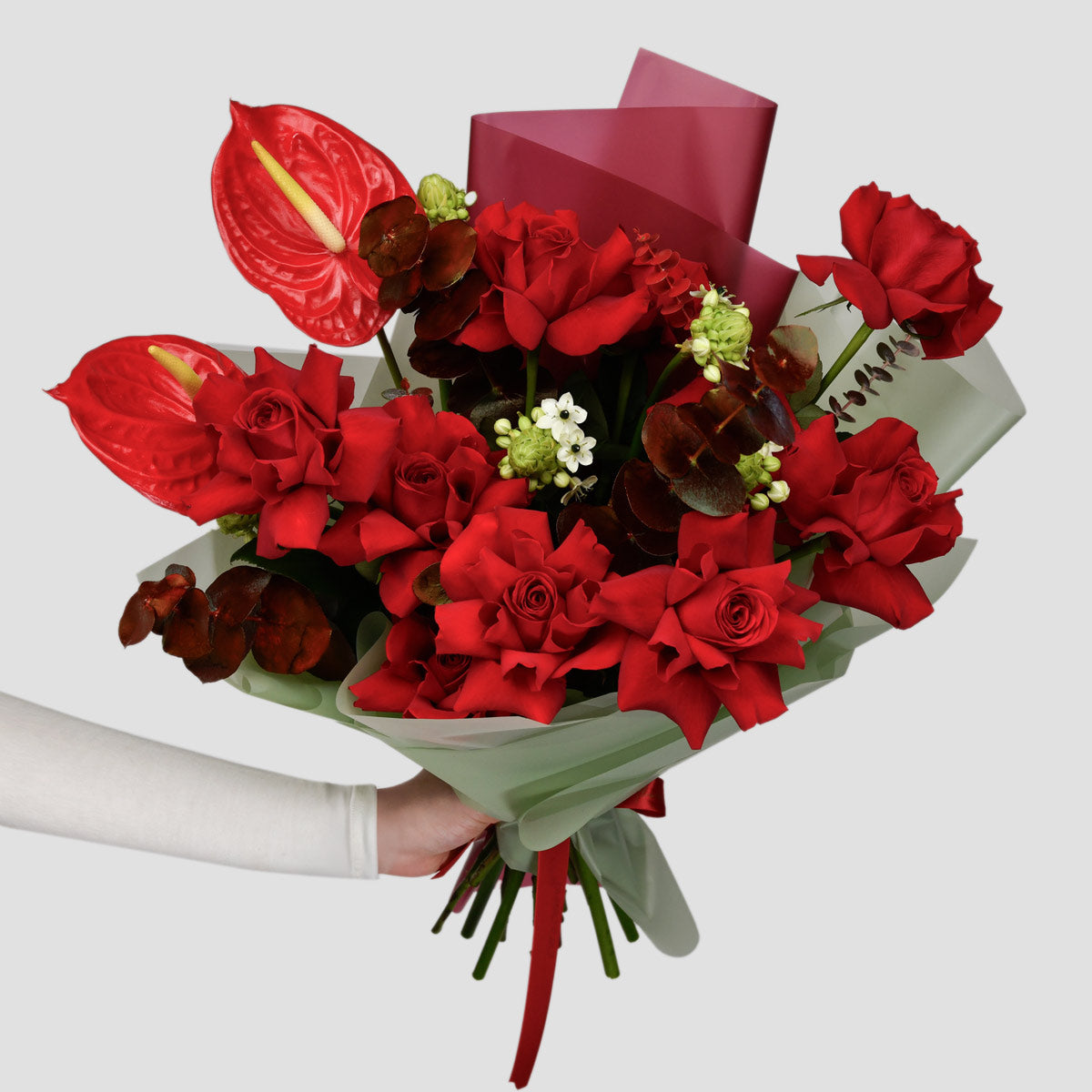 Online flower shop - California Flowers ✅, Bouquet with special red roses, anthurium and ornithogalum, Californiaflowers.ro