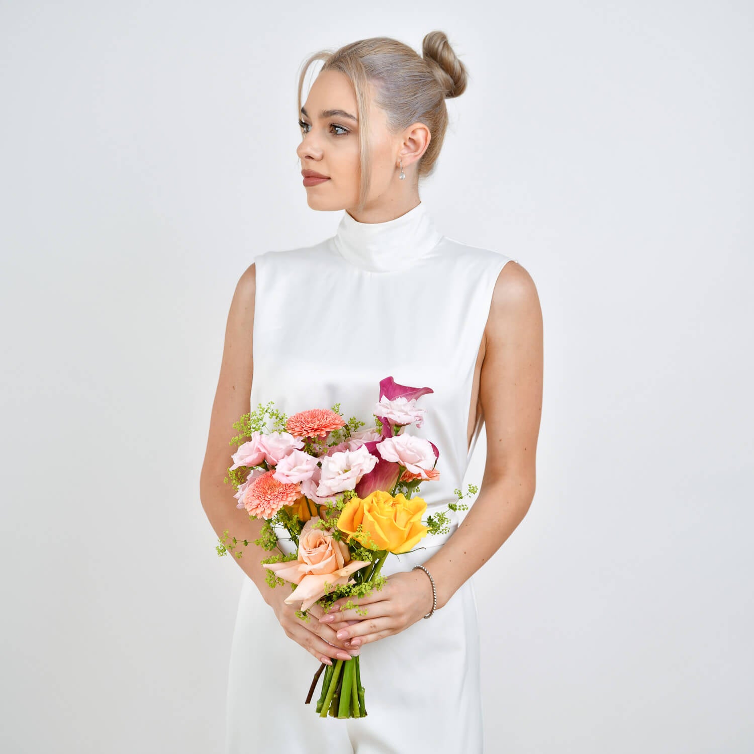 Buchete mireasa si nasa - California Flowers, Buchet de mireasa cu lisianthus, trandafiri si cale, Californiaflowers.ro