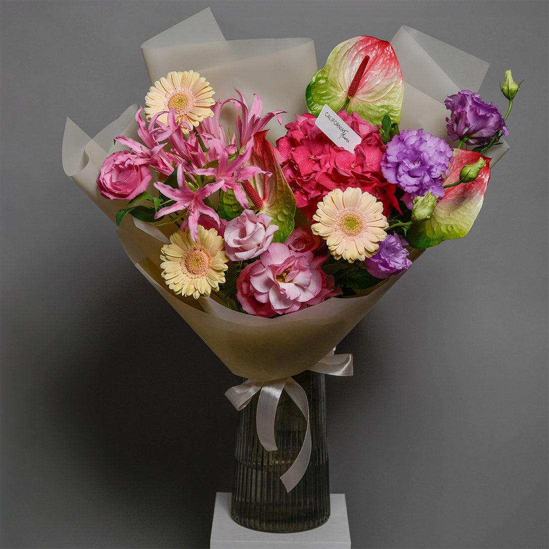 Buchet hortensie roz si gerbera peach, 3, Californiaflowers.ro