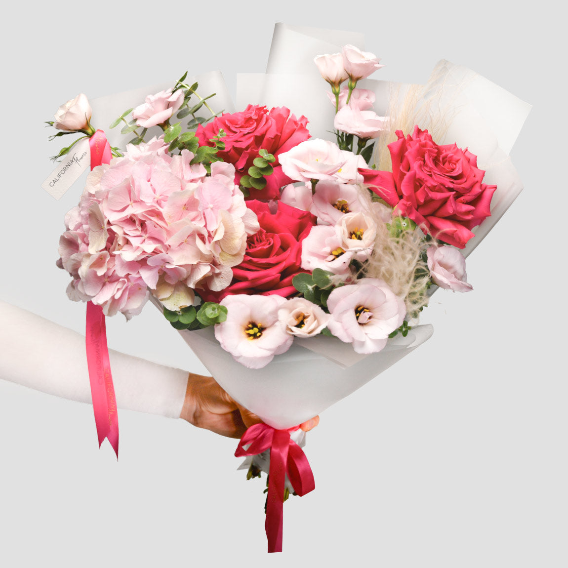 Livrare flori Bucuresti - California Flowers, Buchet lisianthus, hortensie si trandafiri speciali Pink, Californiaflowers.ro