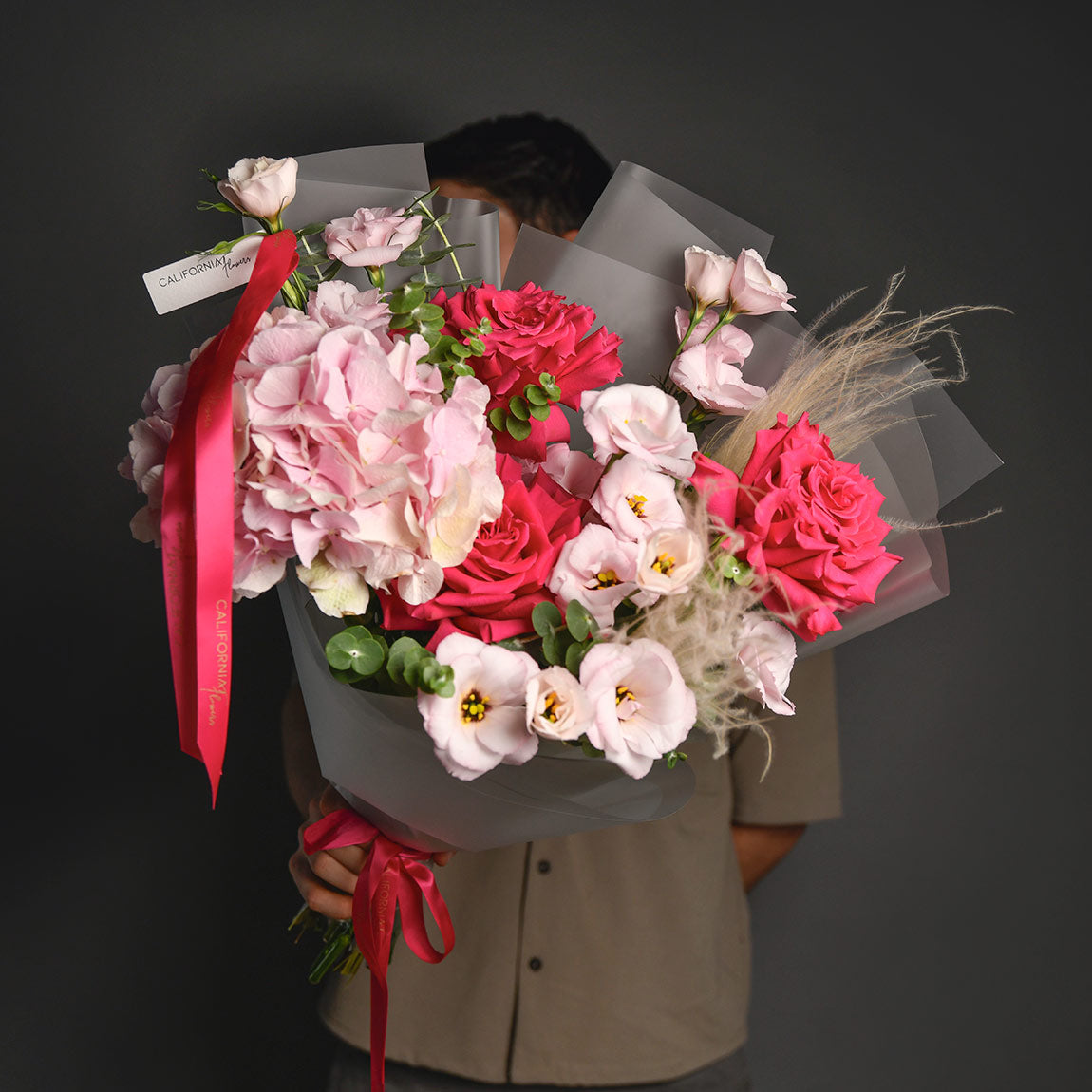 Livrare flori Bucuresti - California Flowers, Buchet lisianthus, hortensie si trandafiri speciali Pink, Californiaflowers.ro