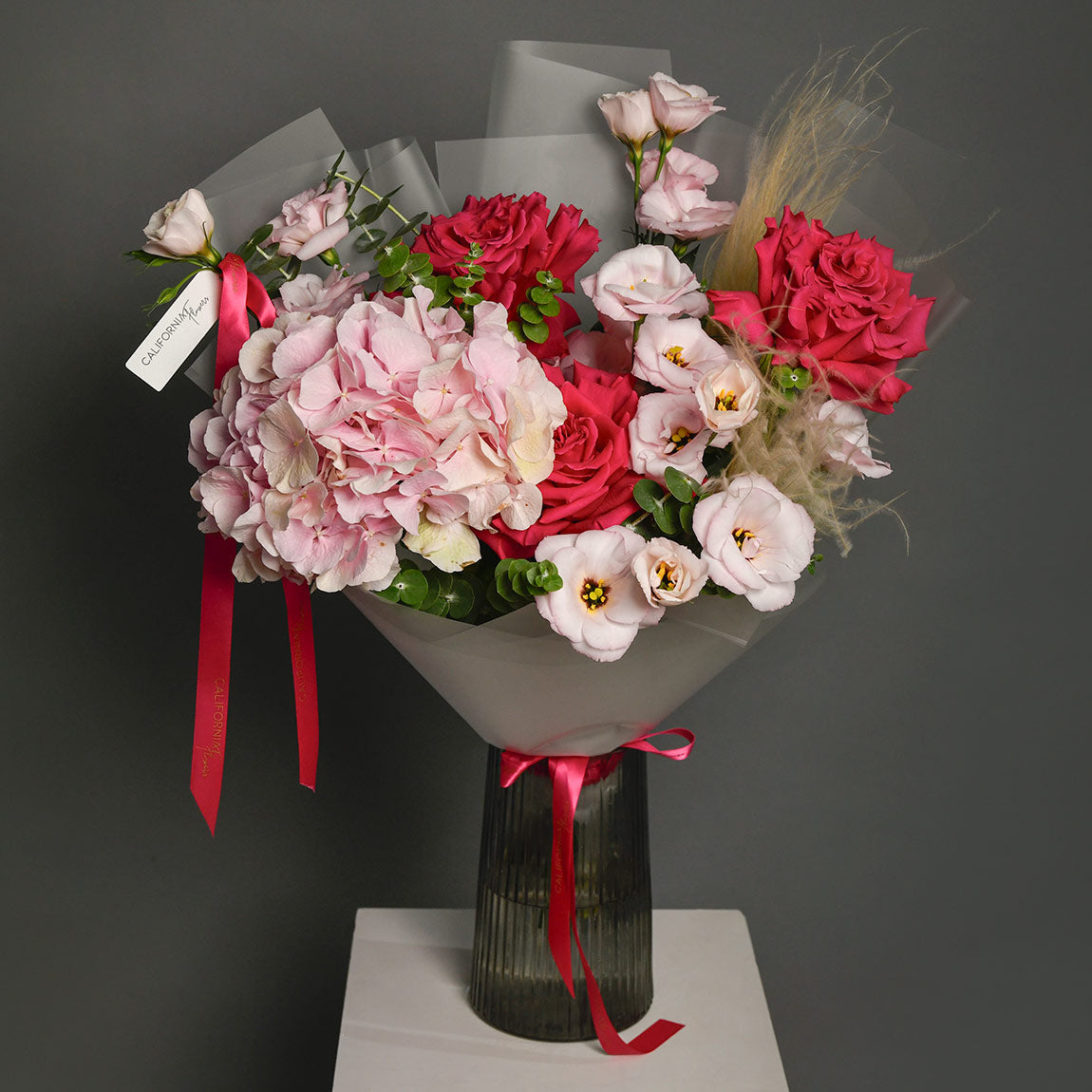 Buchet lisianthus, hortensie si trandafiri speciali Pink, 3, Californiaflowers.ro