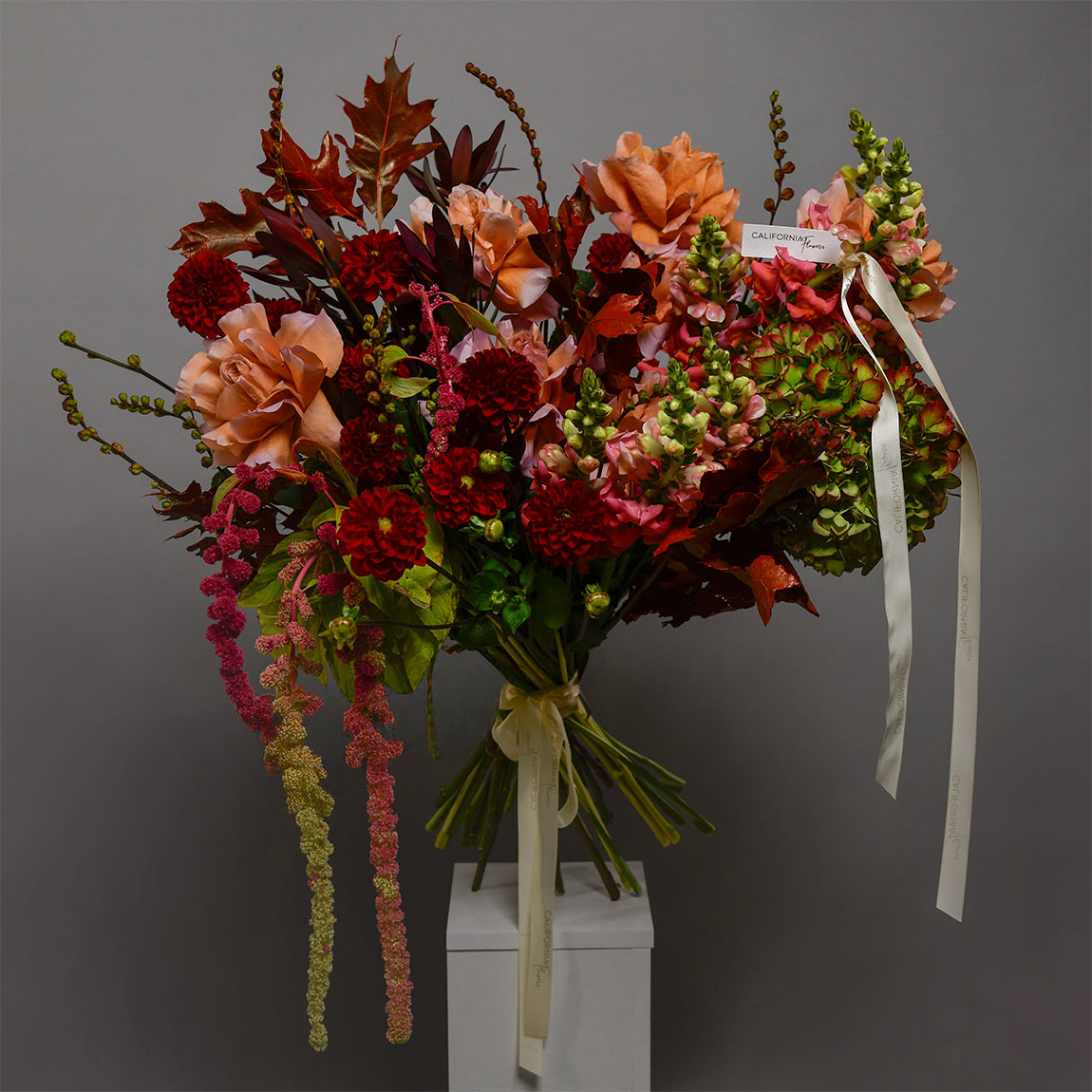 Buchet trandafiri speciali, dalii si hortensie, 4, Californiaflowers.ro
