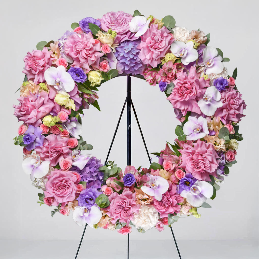 Livrare flori Bucuresti - California Flowers, Coroana funerara rotunda cu phalaenopsis roz si hortensie, Californiaflowers.ro