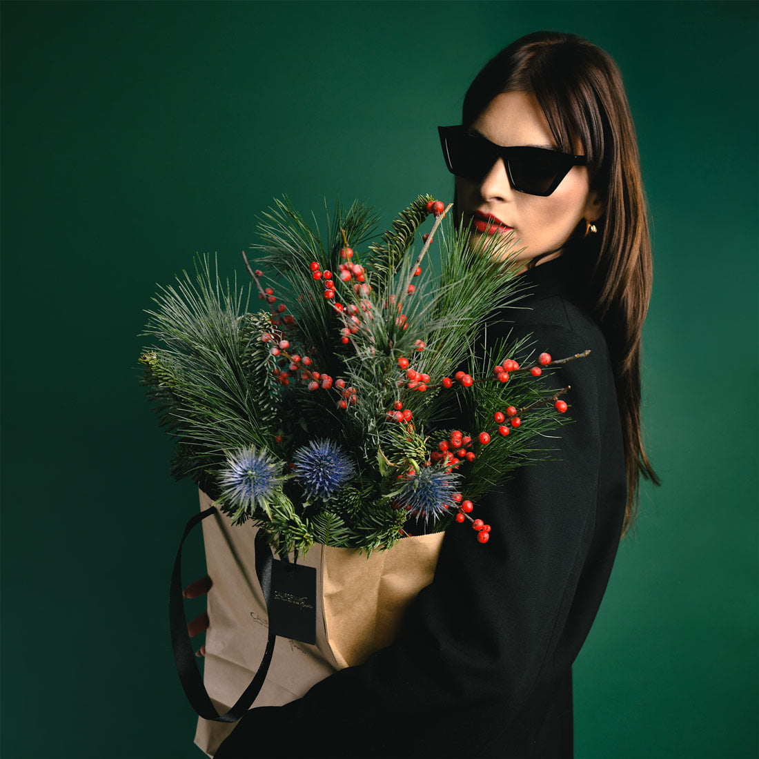 Flower delivery Bucharest - California Flowers, Christmas gift with fir tree and ilex, Californiaflowers.ro